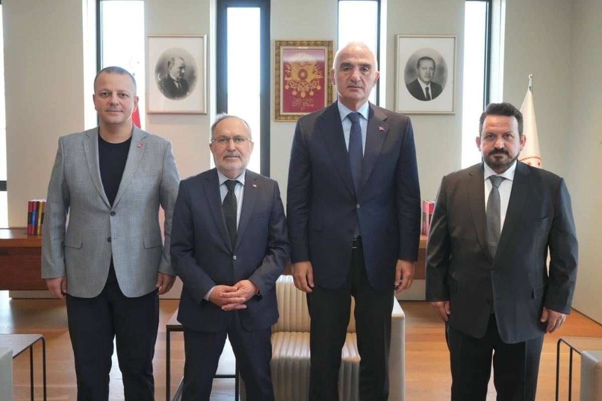 Kultur ve turizm bakani ersoy 15 temmuz dernegi yonetimini agirladi 88EDtvMC